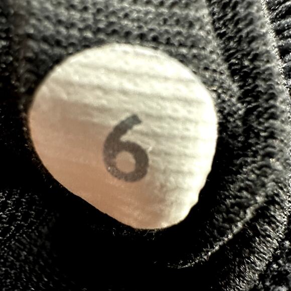 Lululemon Nouveau Limits Tank Luxtreme Lycra Built in Bra Wicking Black 6 - Picture 4 of 5